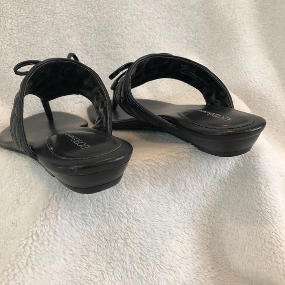 Alice Quilted Thong Sandal Black - Picture 3 of 5